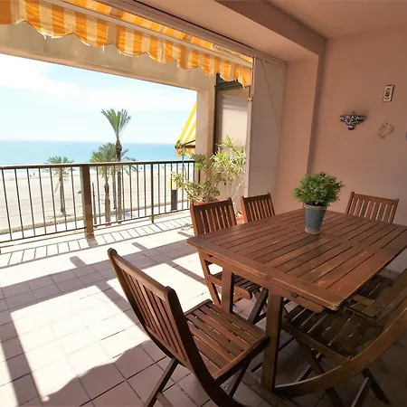 아파트 In Mediterranean View *