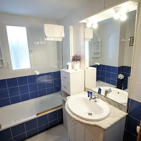 아파트 In Mediterranean View